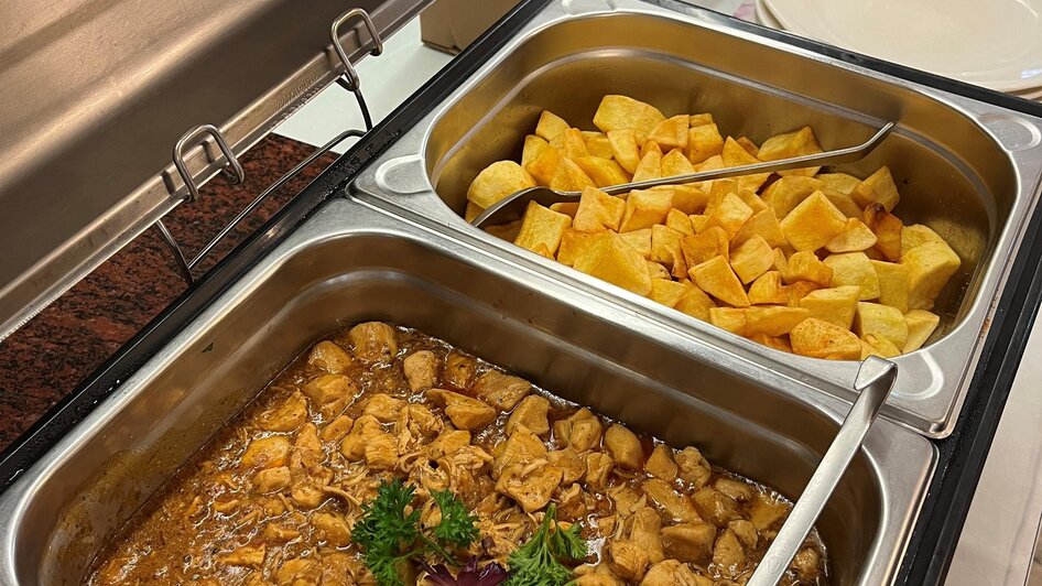 Warmes Buffet | © Domittner