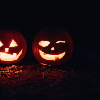 Halloween | © Beth Teutschmann-unsplash