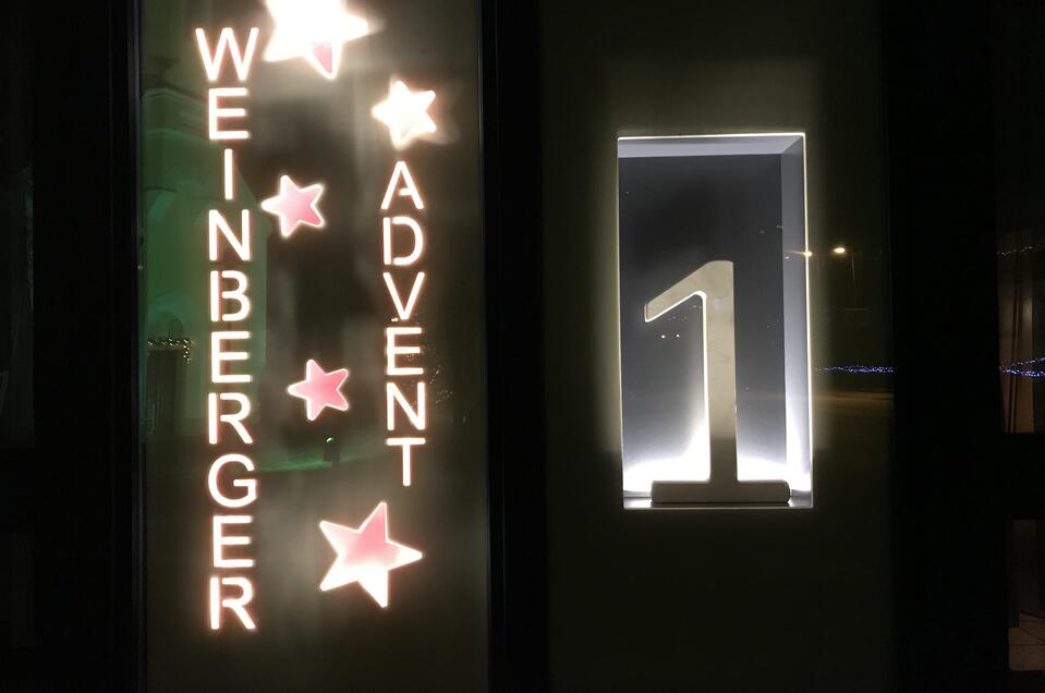 Adventfenster in Weinberg | © Rudolf Kainz