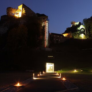 Burg Rabenstein bei Nacht | © René Vidalli