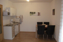 Haus "Am Skiweg" - App. Raffalt - Küche u. Essecke