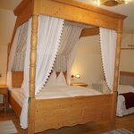 Photo of double room with shower, WC | © Goeschlhof