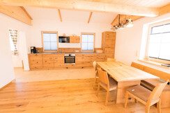 Küche "Sauwand" mit Sitzecke