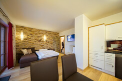 Wohnraum mit Zusatzbett