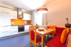 Appartement Family 1 Schlafzimmer mit Balkon