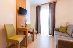 Doppelbettzimmer Nr. 6 Vorraum_©Schweighofer-Derle