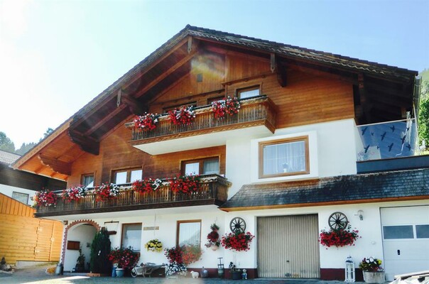 Haus Bibiane im Sommer