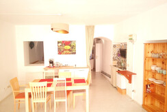 Fewo_mitten_drin_Essbereich