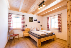 Schlafzimmer "Tribein"