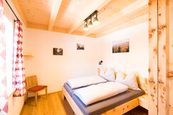 Schlafzimmer "Tribein"