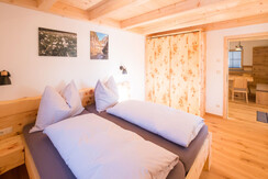 Schlafzimmer "Sauwand"