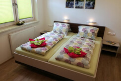 Schlafzimmer 2