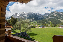 Bezaubernder Bergblick vom Schlafzimmer