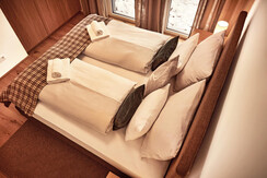 Adler Lodge D3_Tauplitz_Schlafzimmer