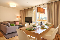 Alm Lodge A3_Tauplitz_Ess und Wohnbereich