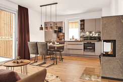 Alm Lodge A6_Tauplitz_Küche, Essbereich