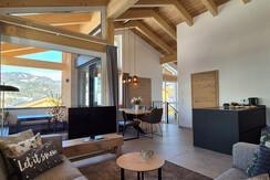 Alpenglueck_Interior2