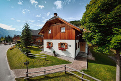 Almdorf Reiteralm_Komfort-Almhütte Enzian