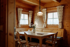 Almdorf Reiteralm_Komfort-Almhütte Enzian 11