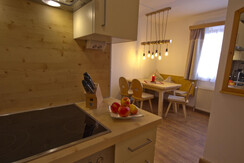 Almdorf_Tonnerhuette_AppZwergprimelWohnküche_(C)To