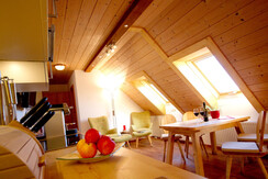 Almdorf_Tonnerhuette_AppKuhschelleWohnküche3_(C)Al