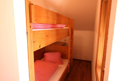 Almdorf_Tonnerhuette_AppKohlrösserlSchlafkojeKinde