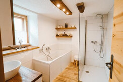 Almhaus Rinner-bathroom-Murtal-Styria