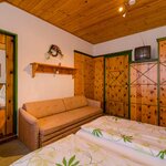 Photo of 4-bed room, shower, toilet, conveniences | © Almidylle Sabathy