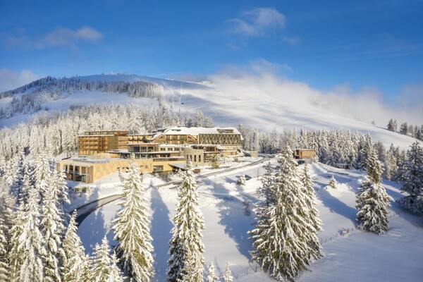 Almwellness Hotel Pierer_Winter Panorama | © Almwellnesshotel Pierer