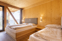 acr_fh12_fta_2404_02