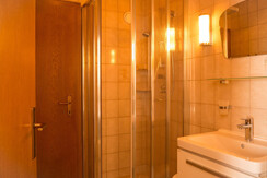 Badezimmer - 1 Stock