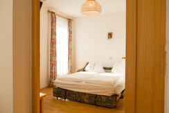 Familienzimmer Nr.21 - 2. Raum mit Couch - 2 Stock