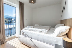 Suite 4 - Thörl 162-5