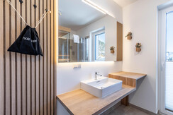 Suite 6 - Thörl 162-16