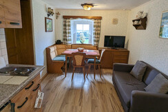 PXL_20230427_061109696