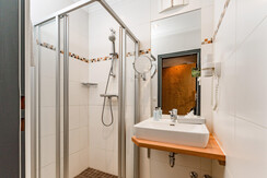 Room Pictures_Room_F_FZR_1