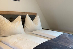 Apartment "Zum Bergkircherl" | Schlafzimmer 1