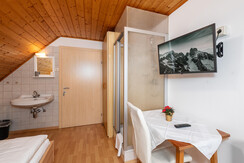 Matzling-Apartment-by-myNests-(34)