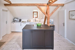 großzügig ausgestatte Küche im Appartement