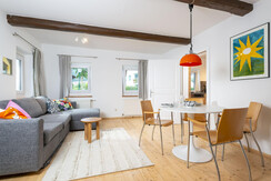 EG-1 - 06 - _YWX9982