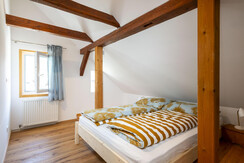 OG-1 - 04 - _YWX9857