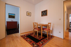 Top 2 sitting area in the kitchen