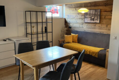 Essbereich und ausziehbares Schlafsofa