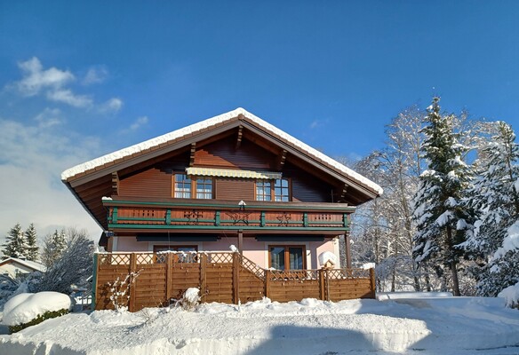 Haus im Winter 2023