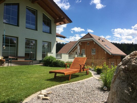 Gebäudeansicht Finis