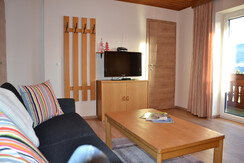 (19) Alpenblick_Appartement Ramsau_Wohnzimmer