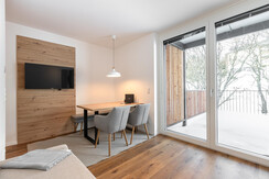 JGFoto_Arton_122024_Top 6-2