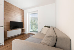 JGFoto_Arton_122024_Top 5-5