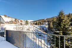 JGFoto_Arton_122024_Top 4-4