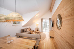 BASE 2.10 |  dining area